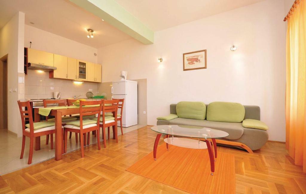 Apartment Orange ماكارسكا المظهر الخارجي الصورة